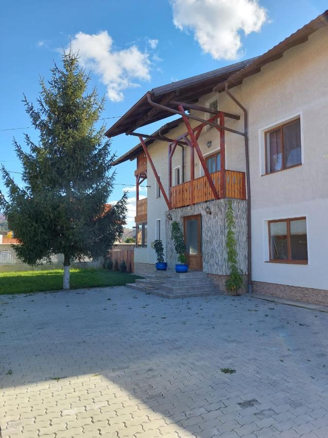 Pensiunea Vera Rîşnov Extérieur photo