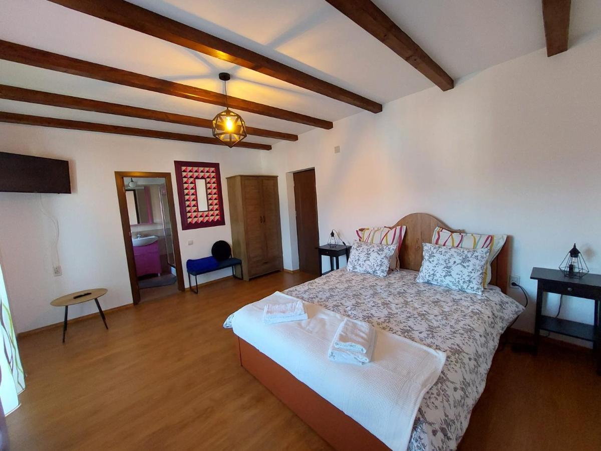 Pensiunea Vera Rîşnov Extérieur photo