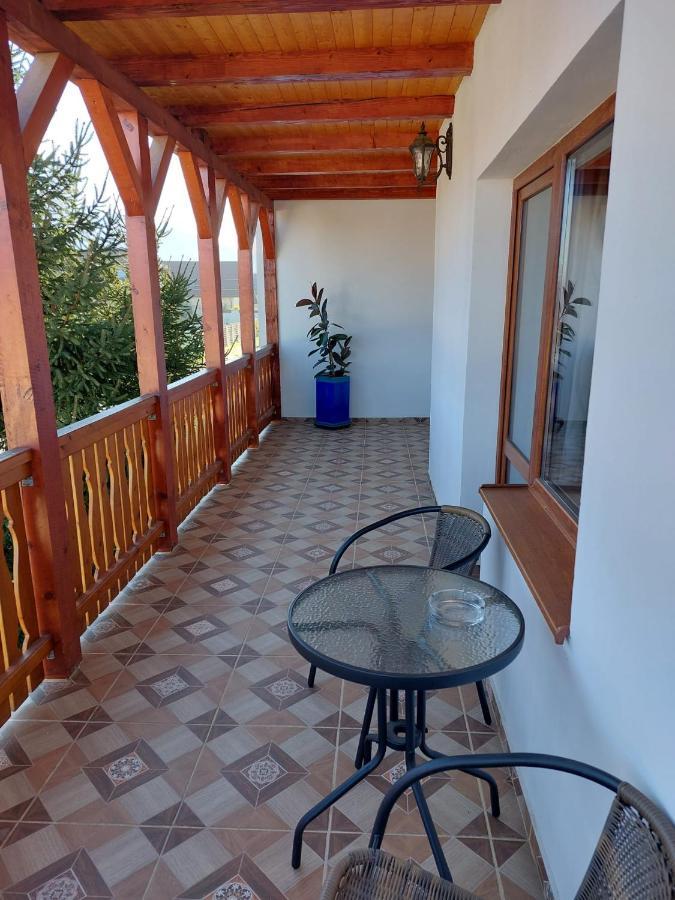 Pensiunea Vera Rîşnov Extérieur photo